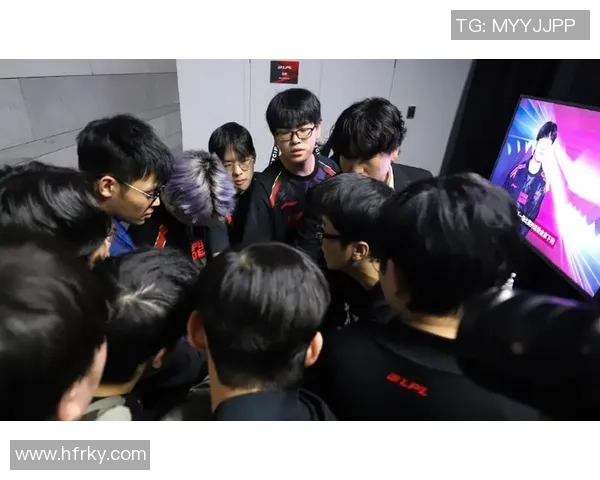 赛后分析:FPX与RNG在比赛中的团队配合与战术执行探讨 赛后分析:FPX与RNG在比赛中的团队配合与战术执行探讨
